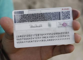 Entregan más de 600 credenciales de elector para personas postradas