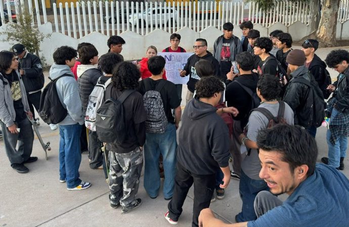 Funcionarios de Nogales golpean a patinetos