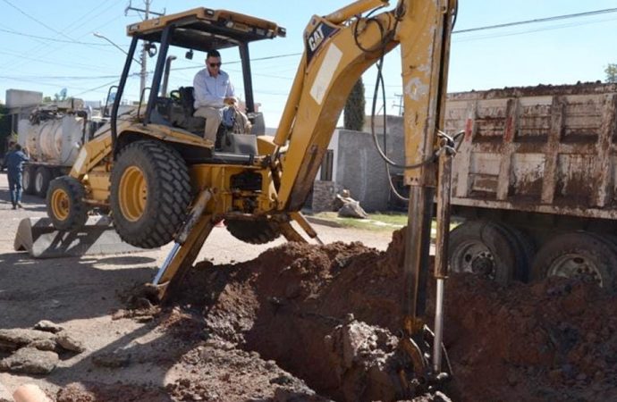 Anuncia Oomapasc baja presión de agua en dos colonias por trabajos este jueves