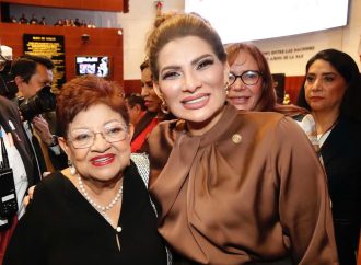Senadora Lorenia Valles celebra nombramiento de Ernestina Godoy como Fiscal General de la República