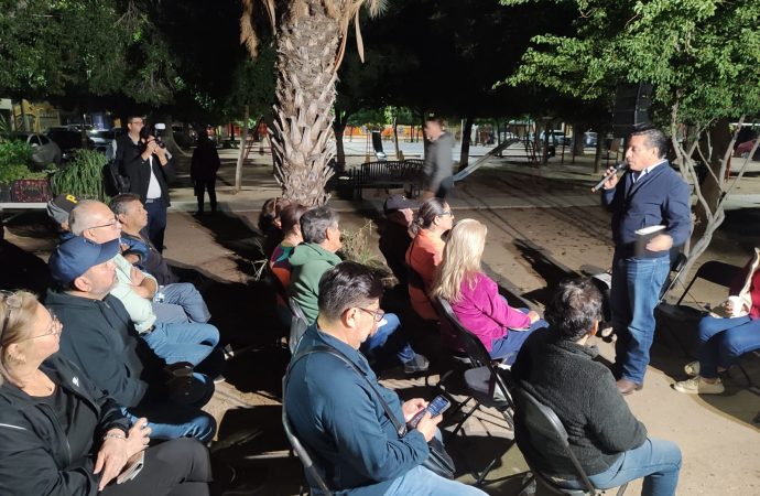 Gestiona David Figueroa 120 solicitudes de pavimentación para calles de Hermosillo