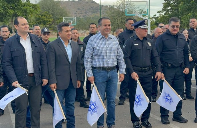 El presidente municipal de Hermosillo Antonio Astiazarán Gutiérrez dio este día el banderazo de salida al operativo Guadalupe – Reyes