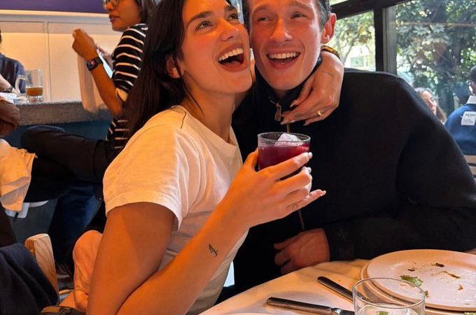 Dua Lipa recorre la CDMX entre conciertos: taquerías, mariscos y una parada obligada en la Condesa