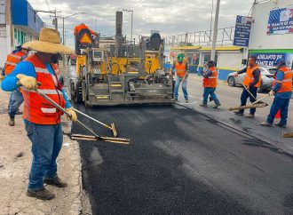 Realiza Ayuntamiento de Hermosillo mantenimiento mayor en calle Monteverde