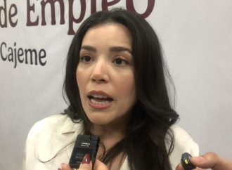 Ofrece SNE orientación a personas que buscan trabajo.