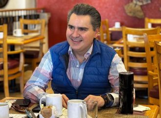 Buscará Gildardo Real contender por una diputación federal.