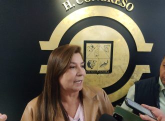 Analizan la ley de ingresos de los municipios en el Congreso