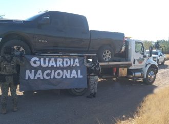 Aseguran arsenal y autos de lujo en Navojoa