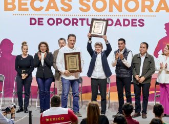 Alfonso Durazo reconoce y fortalece a atletas sonorenses con 540 becas