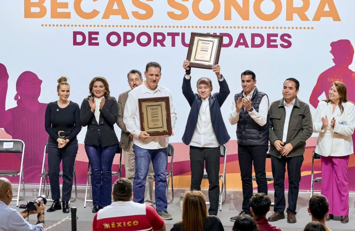 Alfonso Durazo reconoce y fortalece a atletas sonorenses con 540 becas