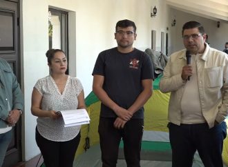 Maestro de la UNISON se declara en huelga de hambre frente a Rectoría por incumplimientos contractuales