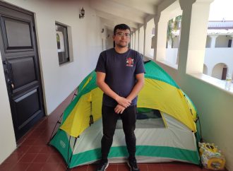 Unison descarta irregularidades y niega adeudo con docente en protesta