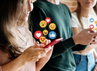 Promueven programa preventivo contra adicciones digitales y conductas de riesgo