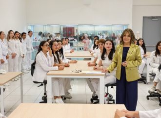 Invitan a docentes de la UES a participar para tener base