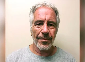 Víctimas de abuso de Jeffrey Epstein llegaron a volar desde y hacia Reino Unido: BBC