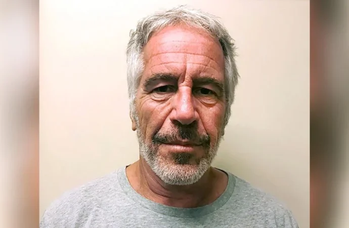 Víctimas de abuso de Jeffrey Epstein llegaron a volar desde y hacia Reino Unido: BBC