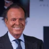 Defensa de Julio Iglesias solicita archivar investigación en España por falta de competencia y por presunto perjuicio a su reputación