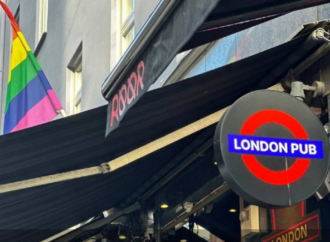 Sentencian a 30 años de prisión al cerebro detrás del ataque armado en un bar LGBT+ de Oslo en 2022