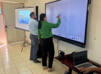 Equipan aulas con sistemas de cómputo de la UPN en Hermosillo