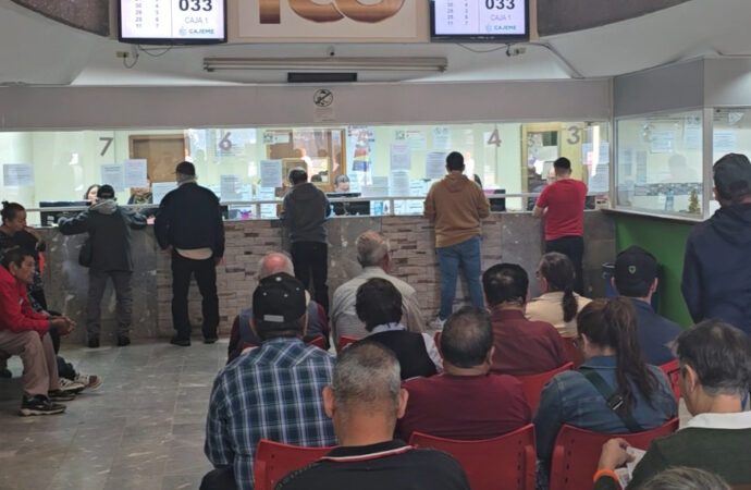 Cajemenses aprovechan descuentos y cumplen con el pago del predial al iniciar 2026