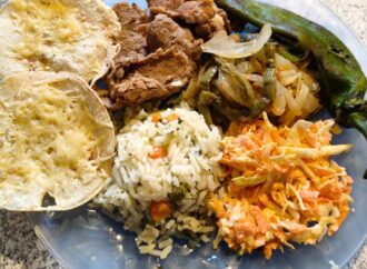 Invita a servicios gratuitos de nutrición en Hermosillo