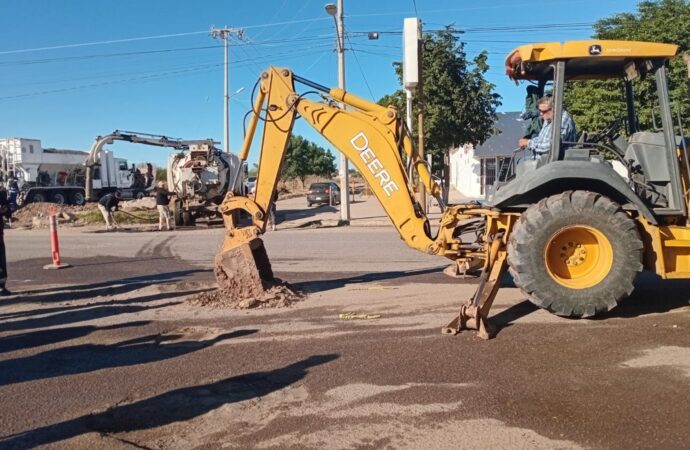 Realiza Oomapasc trabajos de reparación sanitaria en colonia Alameda