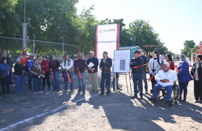 Continúa Lamarque con obras sociales: arranca rehabilitación de red sanitaria y pavimentación en colonia Kino