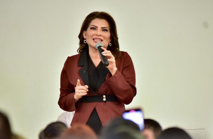 “Tenemos mucha presidenta”: Lorenia Valles