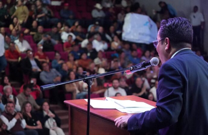 “Seguiré trabajando a favor del pueblo”: Heriberto Aguilar