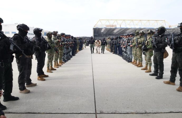 Trasladan a EE. UU. a 37 operadores criminales de alto impacto.