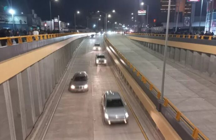 Comerciantes confían en paso a desnivel