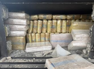 Mesa Estatal de Seguridad: Ejército Mexicano, asegura 165 kilos de cocaína en SLRC