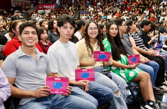 Lamarque Cano destaca impacto del programa “Beca Sonora de Oportunidades”