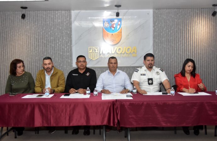 Se coordinan Ayuntamiento y sector educativo para desfile del “Día de la Bandera”