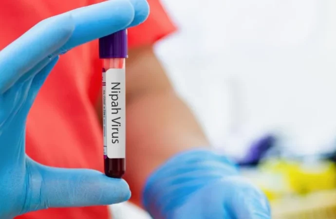 India declara alerta sanitaria tras detectar brote del virus Nipah