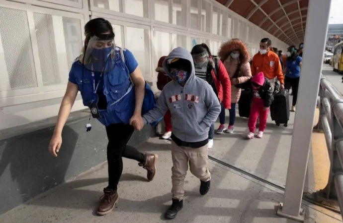 Incertidumbre por el futuro del T-MEC frena la reactivación económica en la frontera mexicana