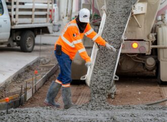 Avanza Ayuntamiento de Hermosillo en rehabilitación del crucero de la calle Reyes y Baviácora