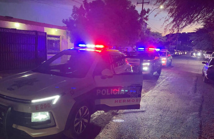Detienen a tres hombres por posesión de pistolas hechizas tras presunto intento de robo en Hermosillo