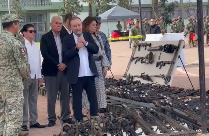 Destruyen armas incautadas al crimen organizado en Sonora.