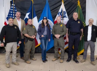 Kristi Noem asegura que Estados Unidos vive el momento más seguro en la frontera