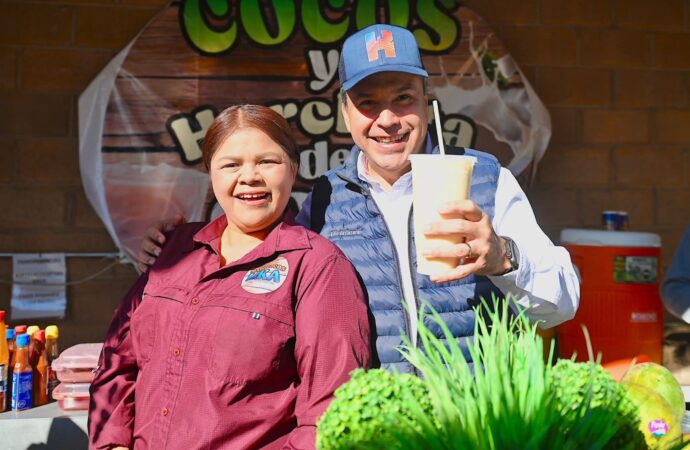 Inaugura Antonio Astiazarán el corredor económico de Bahía de Kino