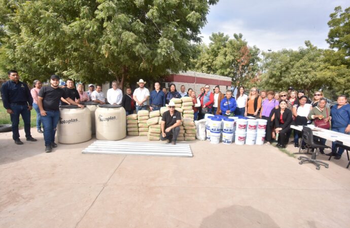 BENEFICIA COVES A FAMILIAS NAVOJOENSES CON MATERIALES PARA VIVIENDA