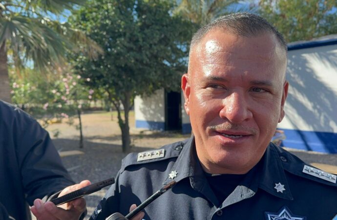 Dotarán a policías de Hermosillo con uniformes y chalecos