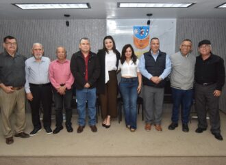 Celebra Ayuntamiento conversatorio sobre historia de la radio en Navojoa