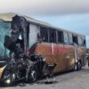 Tragedia en la Sonoyta–Caborca: choque entre autobús y tractocamión deja cuatro muertos y 25 heridos