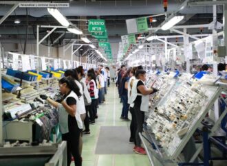 Construcción y autopartes resienten freno económico; agroindustria muestra leve avance