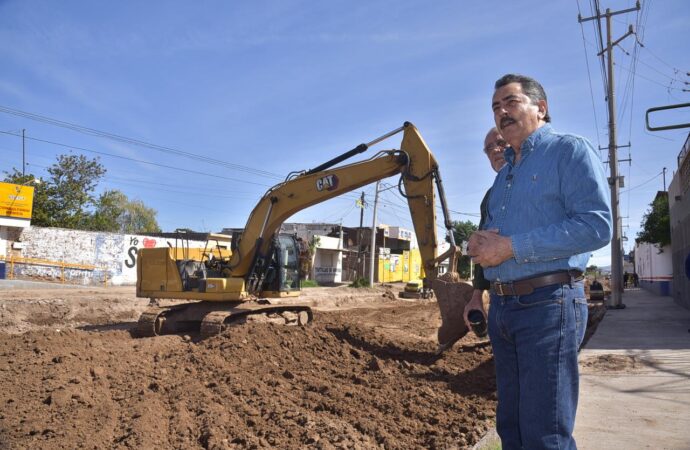 Lamarque supervisa obras de drenaje y refuerza programa de bacheo en Cajeme