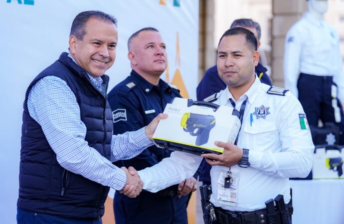 Refuerza Astiazarán a policías municipales con más equipamiento para blindar Hermosillo