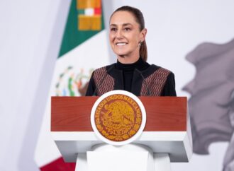 México rompe récord turístico: 98.2 millones de visitantes en 2025, destaca Sheinbaum