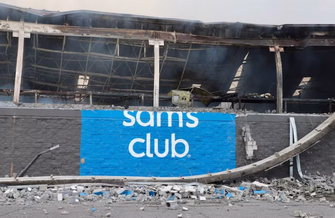 Fiscalía investigará origen del incendio en Sam’s Club de Hermosillo